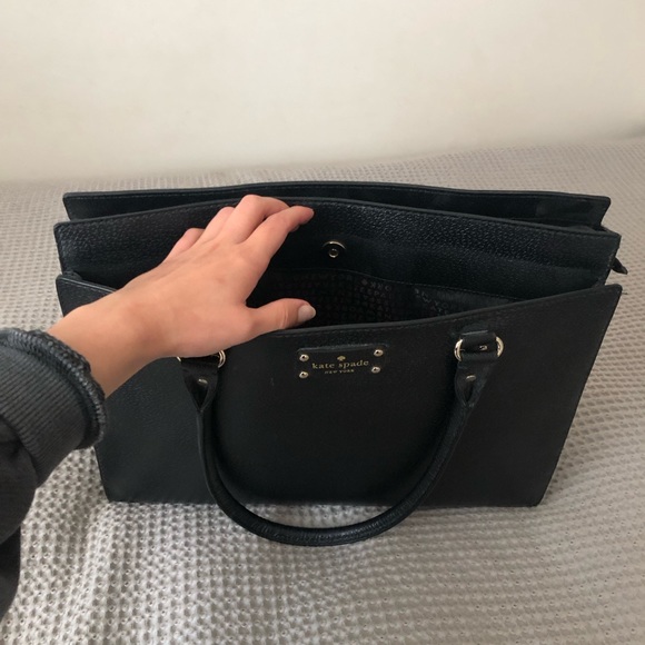 Large Kate Spade Tote Bag - Picture 3 of 6